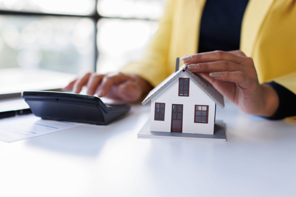 FAXDMが不動産業界への営業に効果的な理由とはのアイキャッチ画像